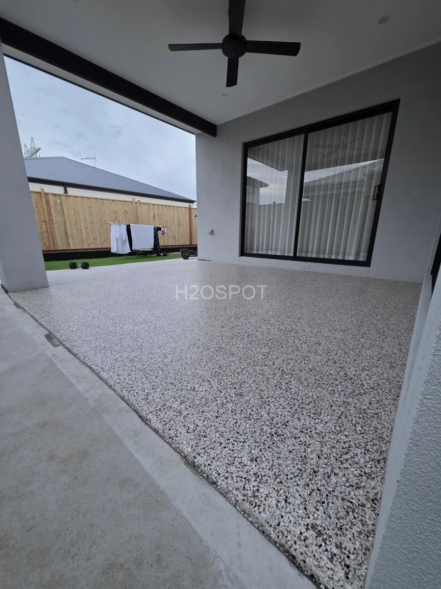 Flake epoxy floor edge detail